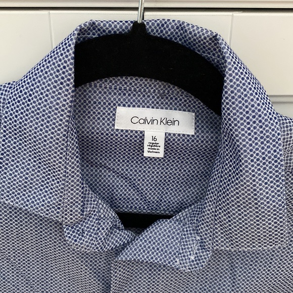 Calvin Klein boys shirt - Picture 2 of 4